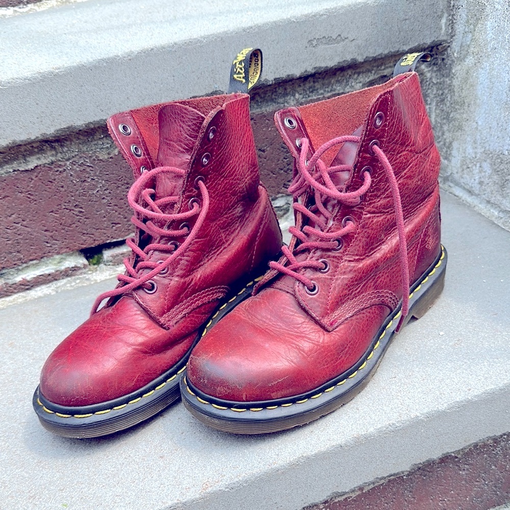 Dr. Martens Women's oxblood pascal burgundy Combat Boots